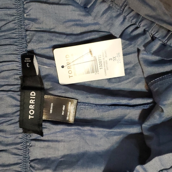 Torrid Paperbag Shorts 3X NWT - Picture 2 of 4